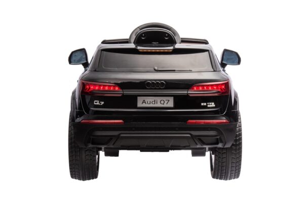 Audi Q7 elektrische kinderauto, 12 volt, rubber banden en meer! - Afbeelding 6