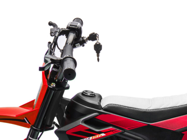 Crossmotor, 24 volt elektrische kinder motor met geveerde wielen - Afbeelding 10