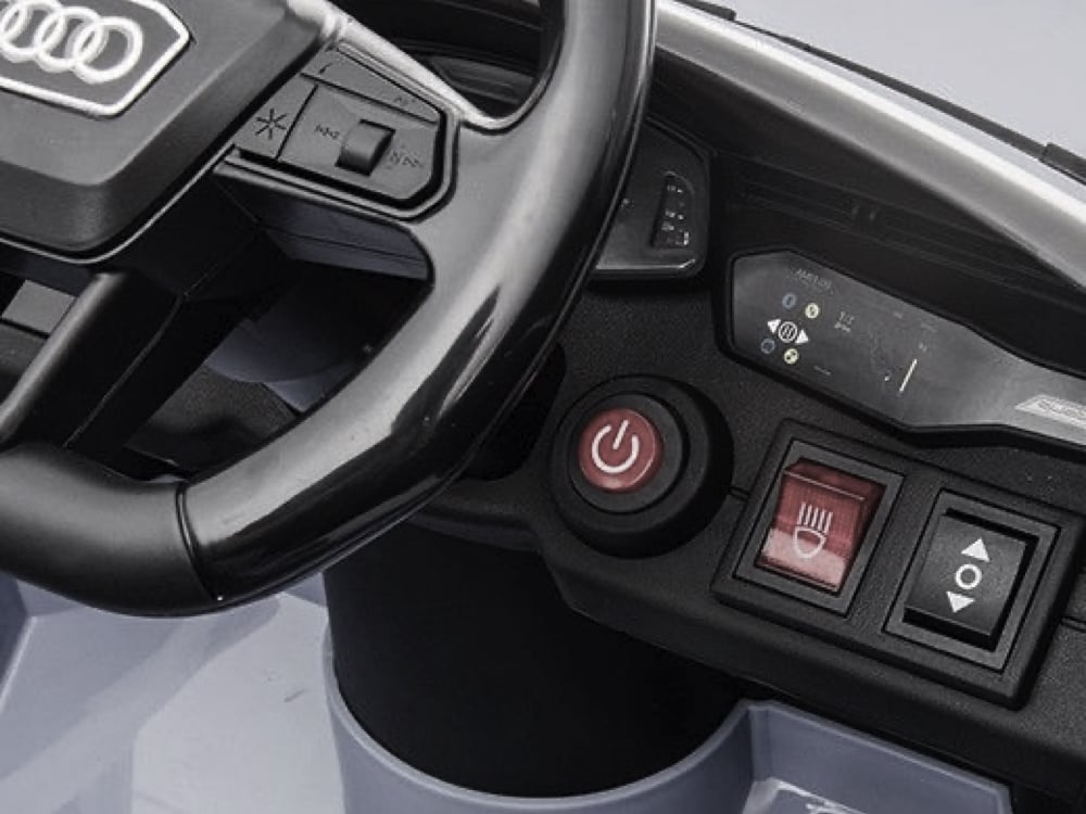 Audi RS6,12 volt elektrische kinderauto met rubberen banden, leder zitje en meer! - Afbeelding 9