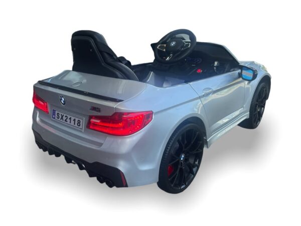 BMW M5, Leder zitje, Rubberen banden, Kinder Accu Auto! - Afbeelding 8