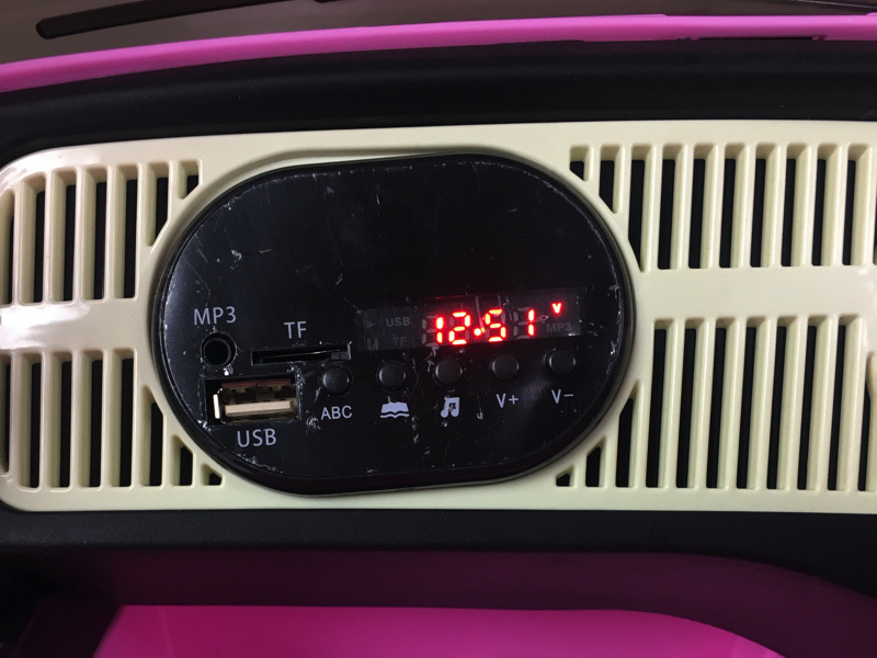 Volkswagen Beetle Oldtimer, 12 volt kinderauto met rubberen banden en meer! - Afbeelding 6